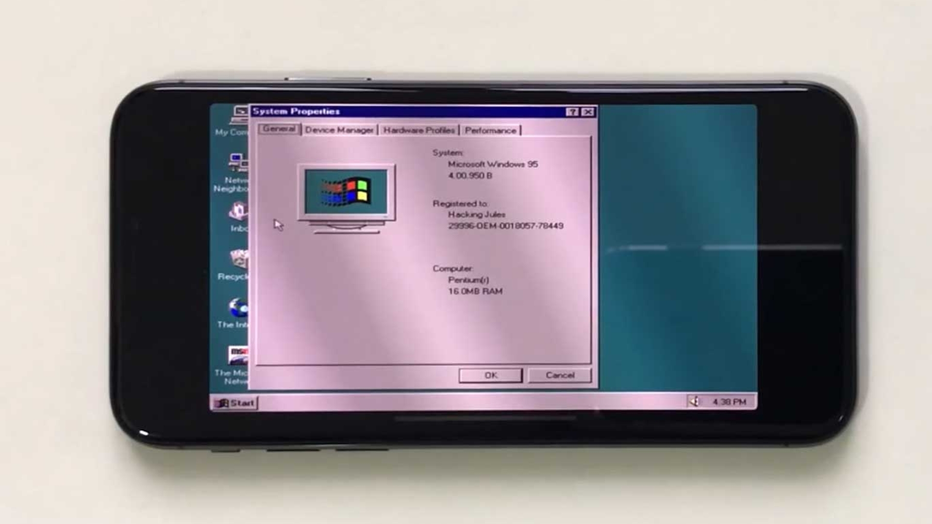 Auf dem iPhone X läuft offenbar auch Windows 95 Auf dem iPhone X läuft offenbar auch Windows 95