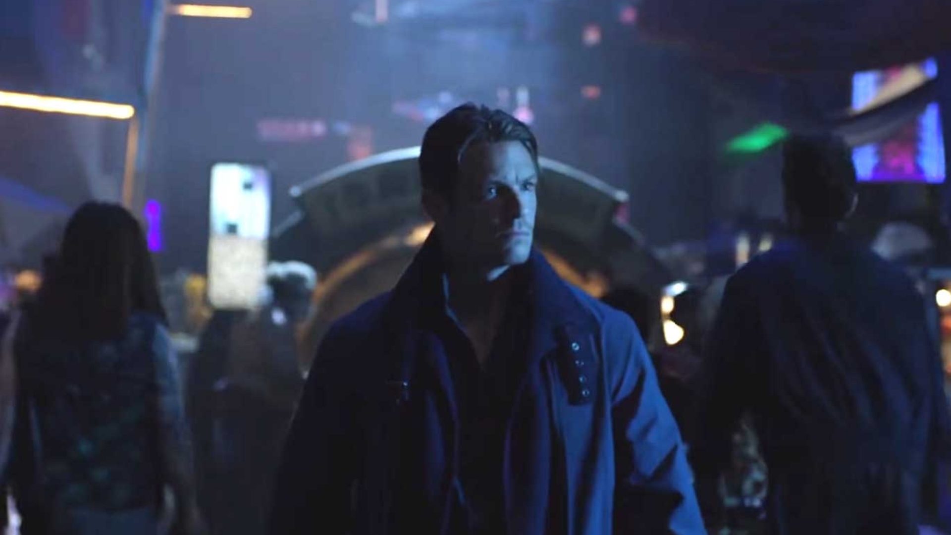 "Altered Carbon" spielt in einer düsteren Zukunft "Altered Carbon" spielt in einer düsteren Zukunft
