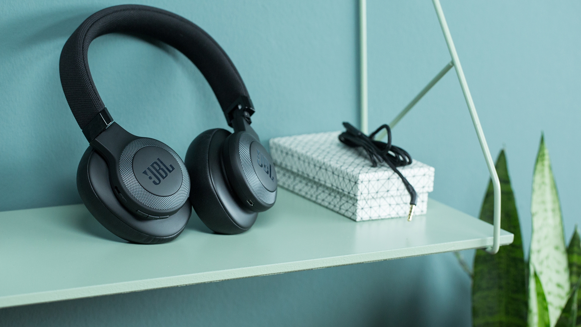 JBL E65BTNC JBL E65BTNC