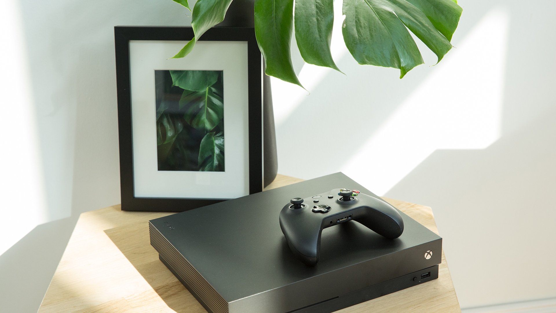 Xbox One X Xbox One X