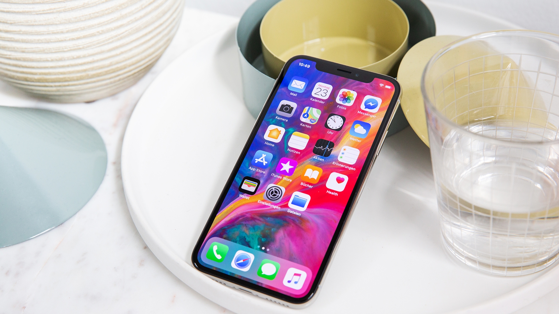iPhone X, Notch Auf der Vorderseite hat das iPhone X eine Notch