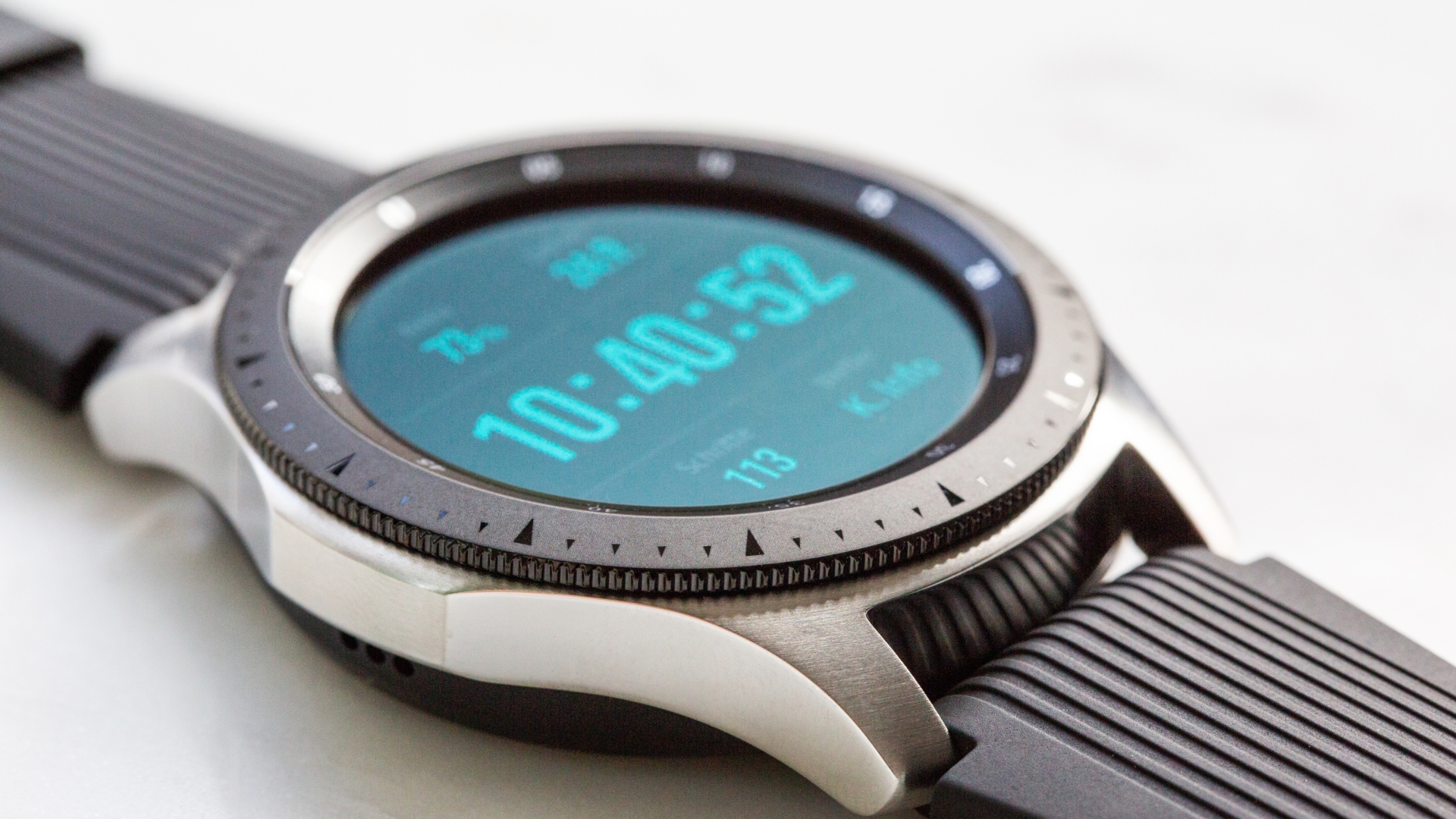 Galaxy Watch So nutzt ihr WhatsApp CURVED