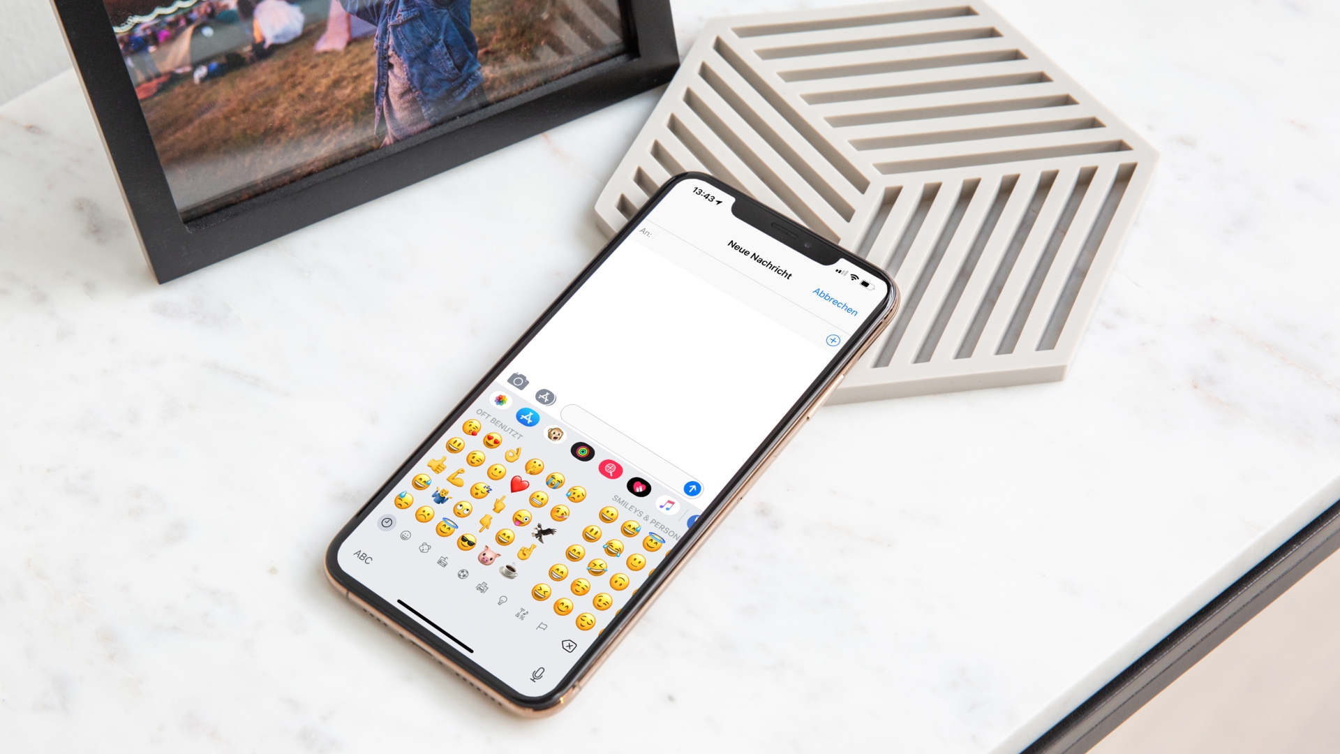 iPhone Xs Max, Screenshot iOS 12.1 Emojis