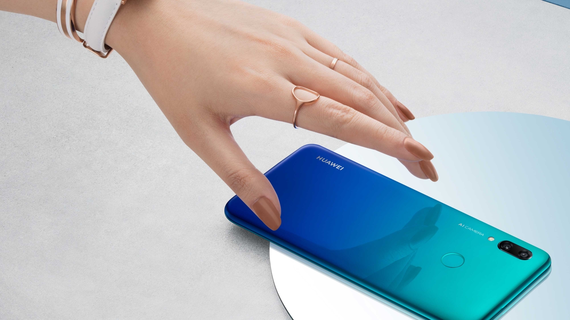 Huawei-P-Smart-Lifestyle-1 Huawei P Smart 2019 Rückseite