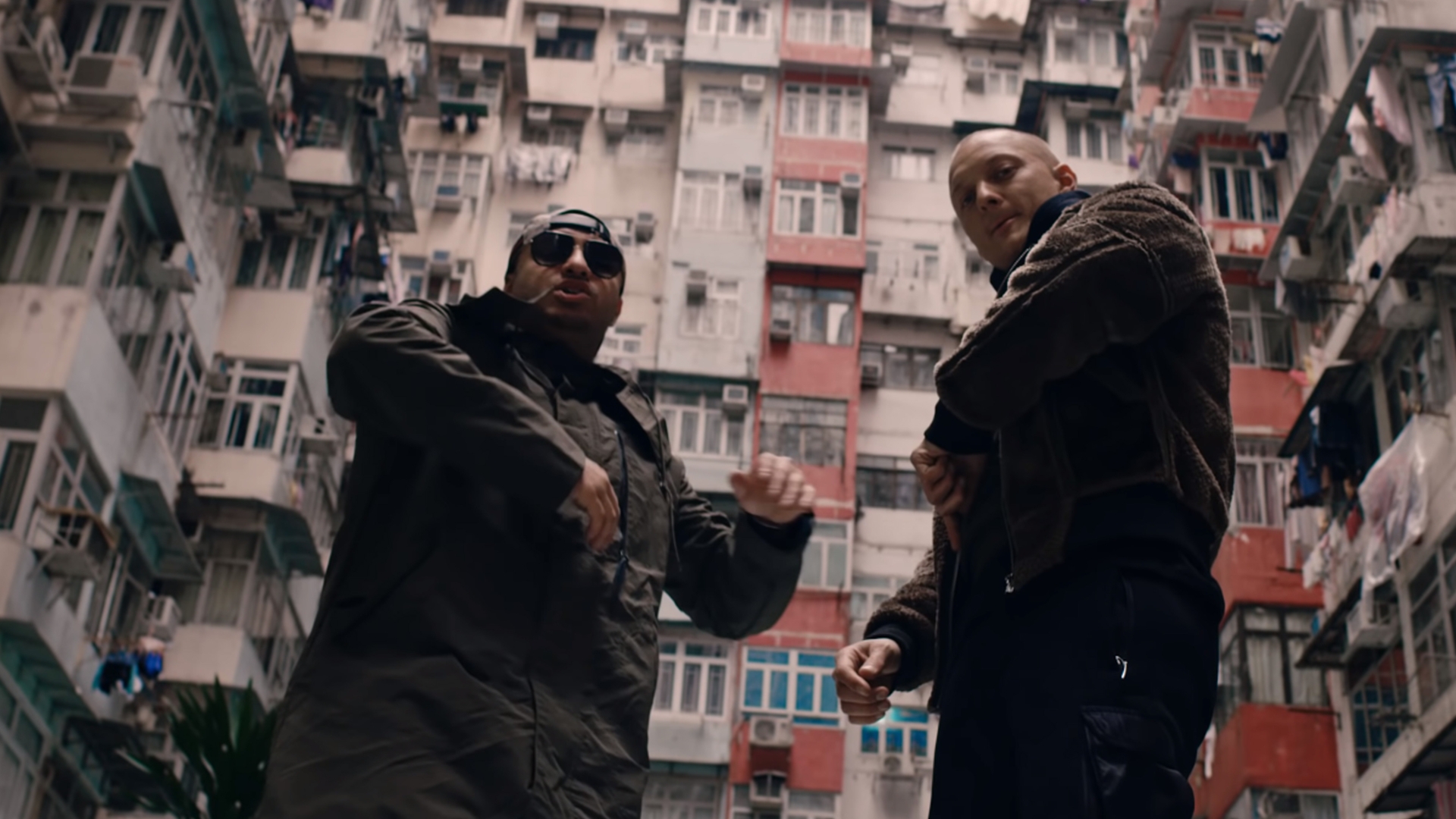 Olexesh und Edin haben mit "Magisch" das beliebteste YouTube-Video des Jahres geliefert Olexesh und Edin haben mit "Magisch" das beliebteste YouTube-Video des Jahres geliefert