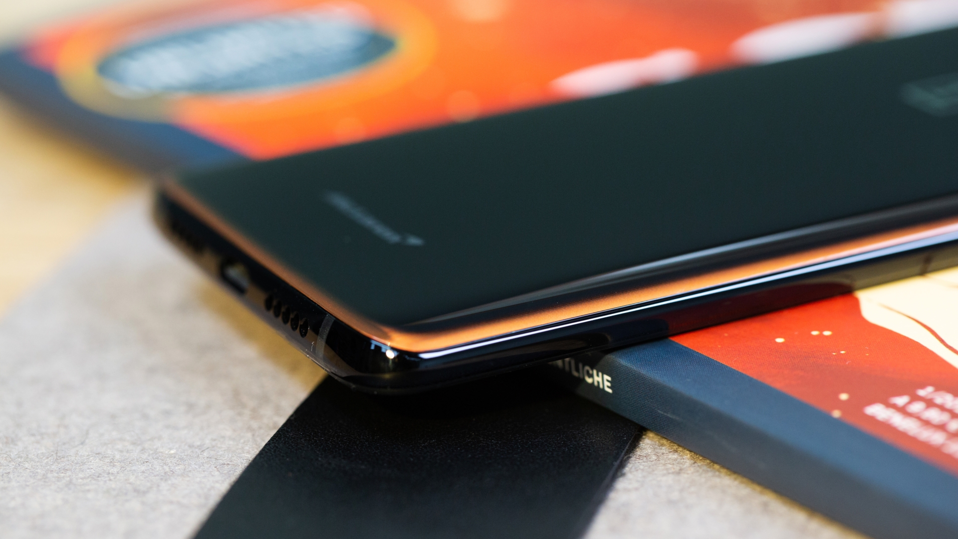 OnePlus 6T McLaren OnePlus 6T McLaren