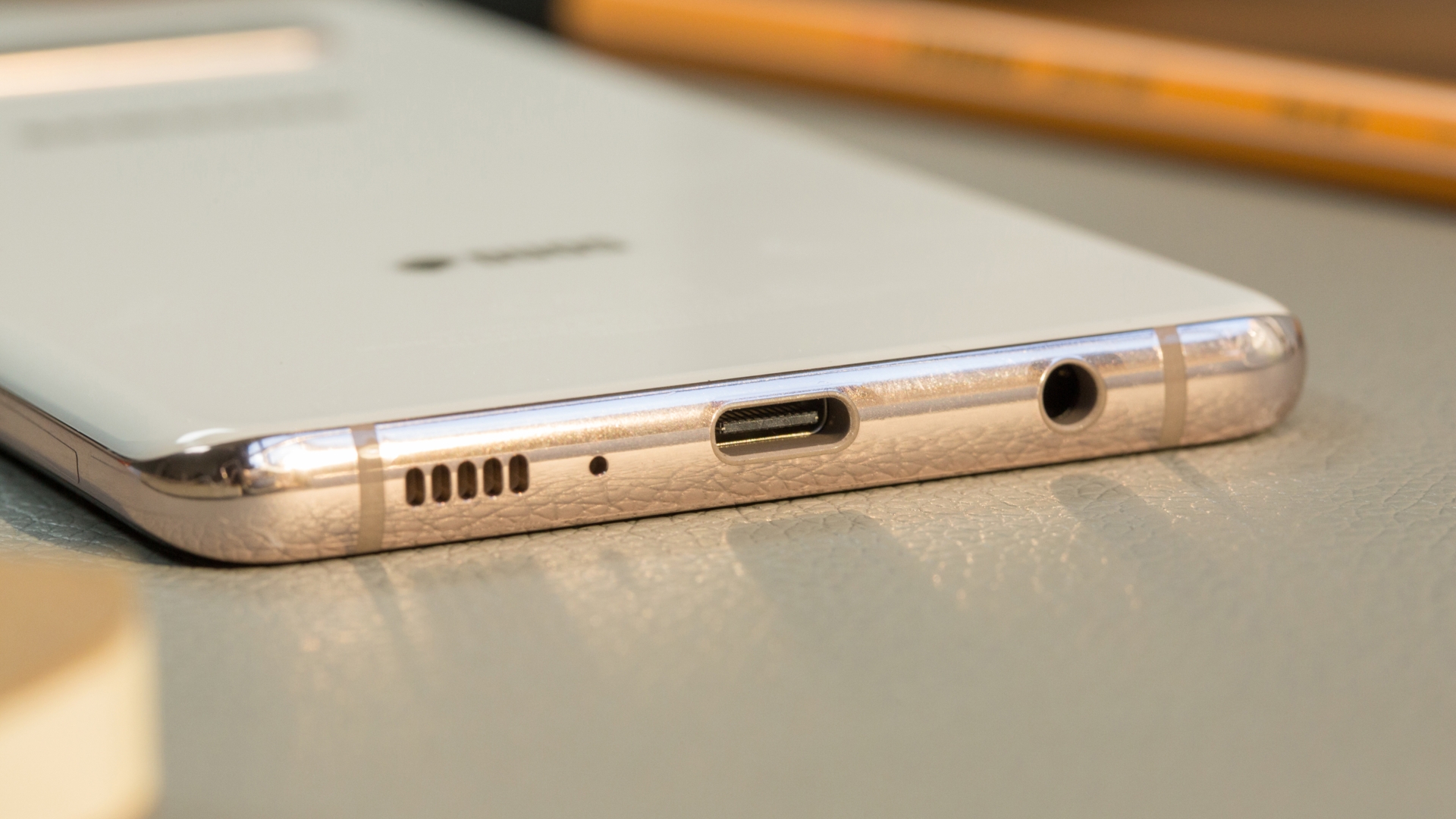 Samsung Galaxy S10 Plus aufladen Smasung Galaxy S10 Plus USB C 3,5 mm