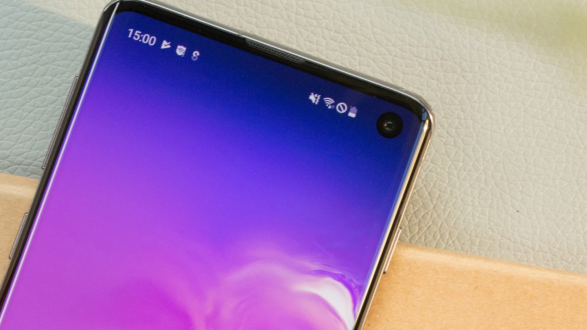 Das Samsung Galaxy S11 könnte eine unauffälligere Frontkamera als das S10 besitzen Das Samsung Galaxy S11 könnte eine unauffälligere Frontkamera als das S10 besitzen