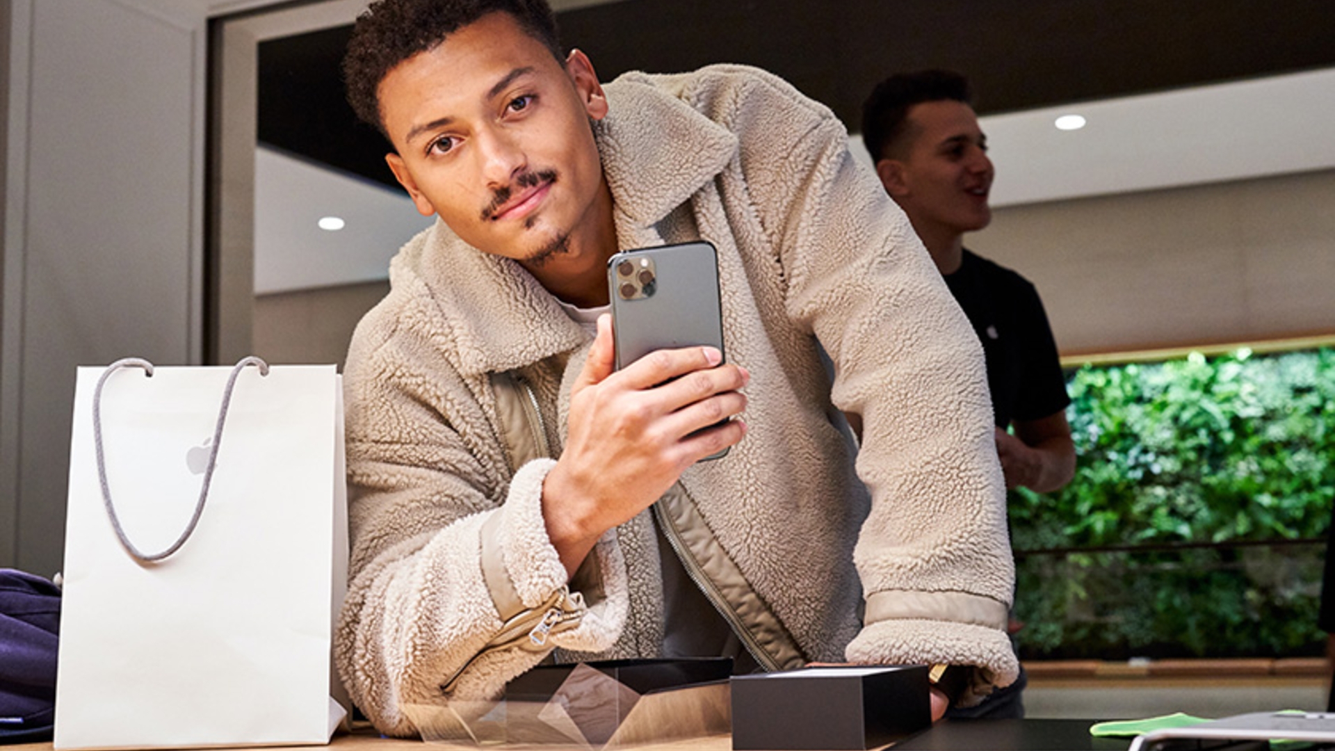 Apple iPhone 11 Pro Max Apple iPhone 11 Pro Max