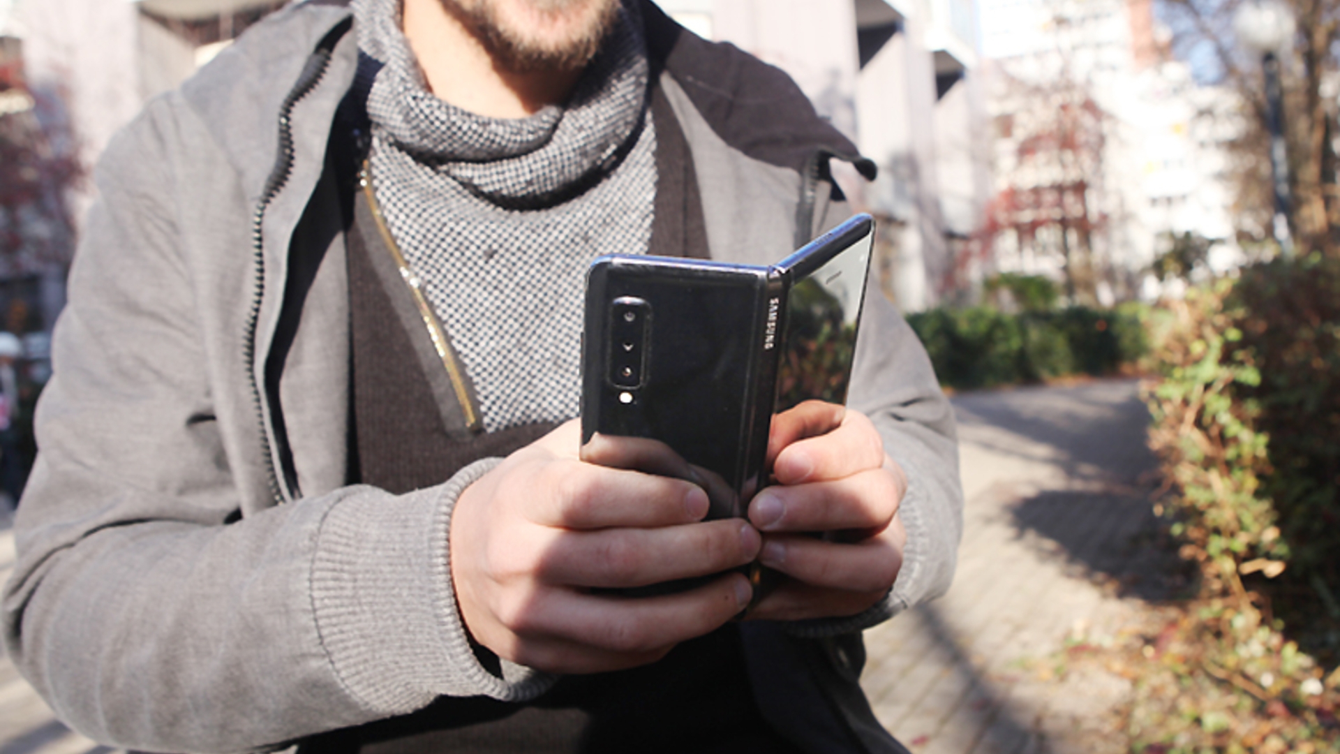 Galaxy Fold 2 im Februar - und deutlich günstiger? Galaxy Fold 2 im Februar - und deutlich günstiger?