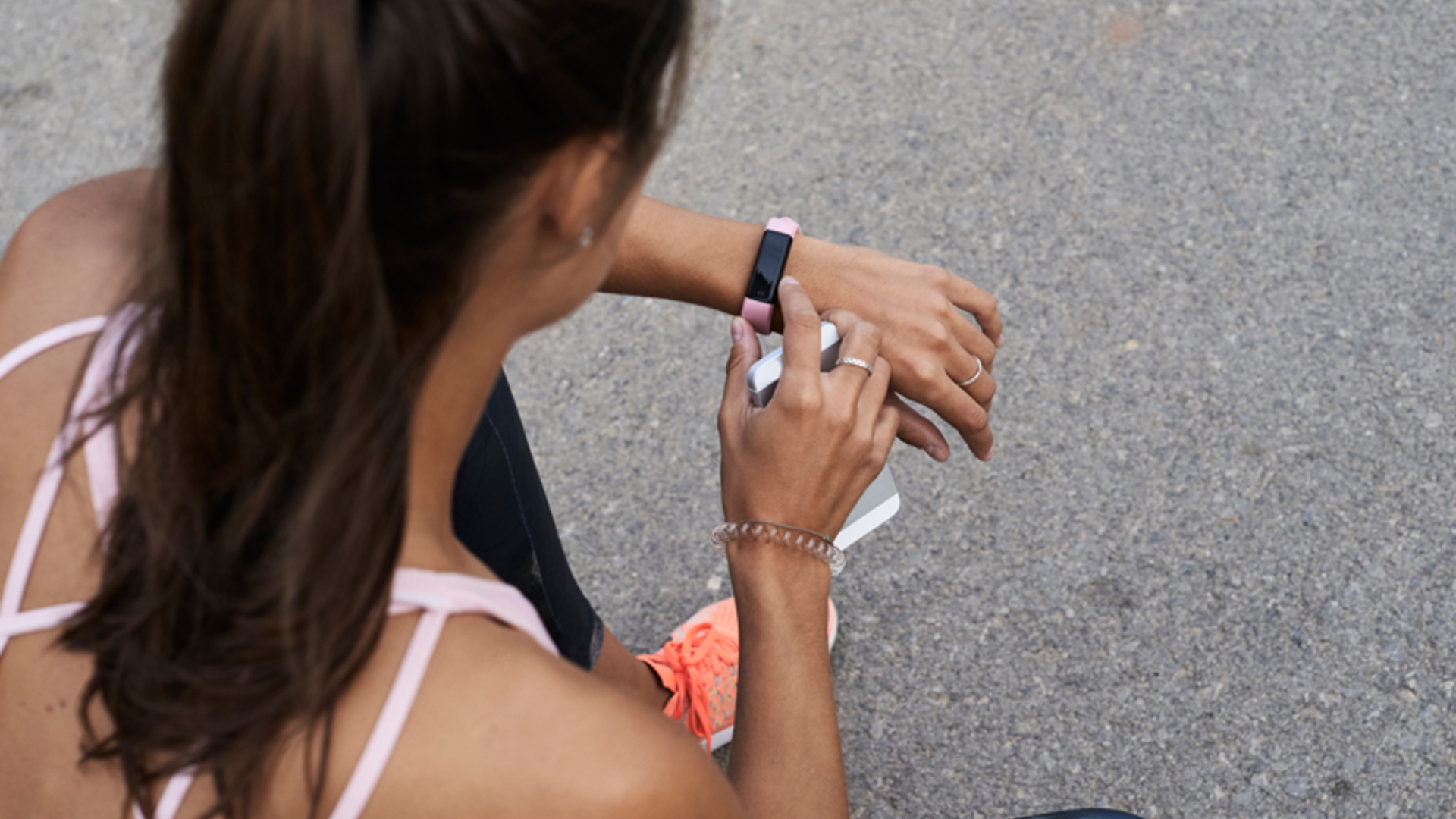 Smartwatch oder Fitnesstracker: Was macht den Unterschied aus?