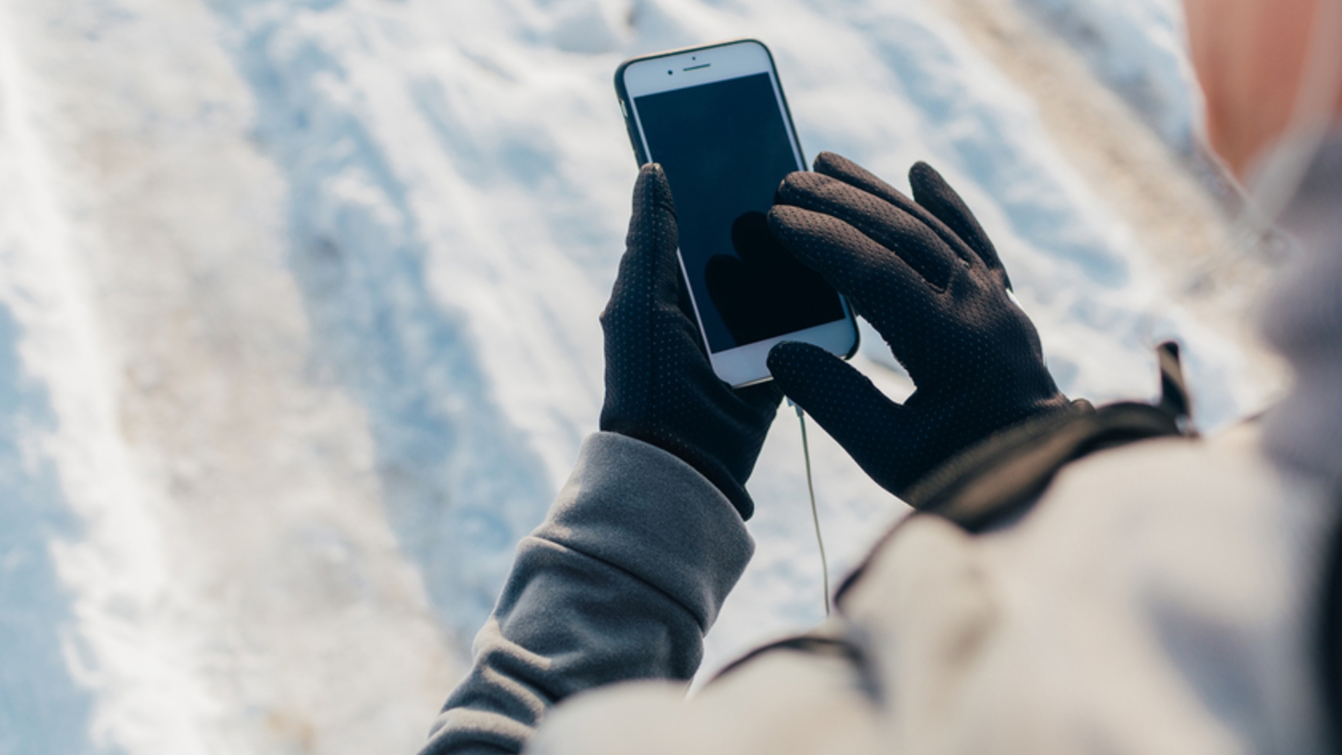 Tipp für den Winter: So bedient ihr das Smartphone mit Handschuhen Tipp für den Winter: So bedient ihr das Smartphone mit Handschuhen