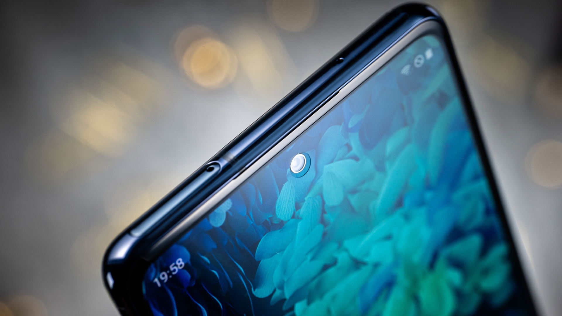 Galaxy S20 Fe Display2 Galaxy S20 FE