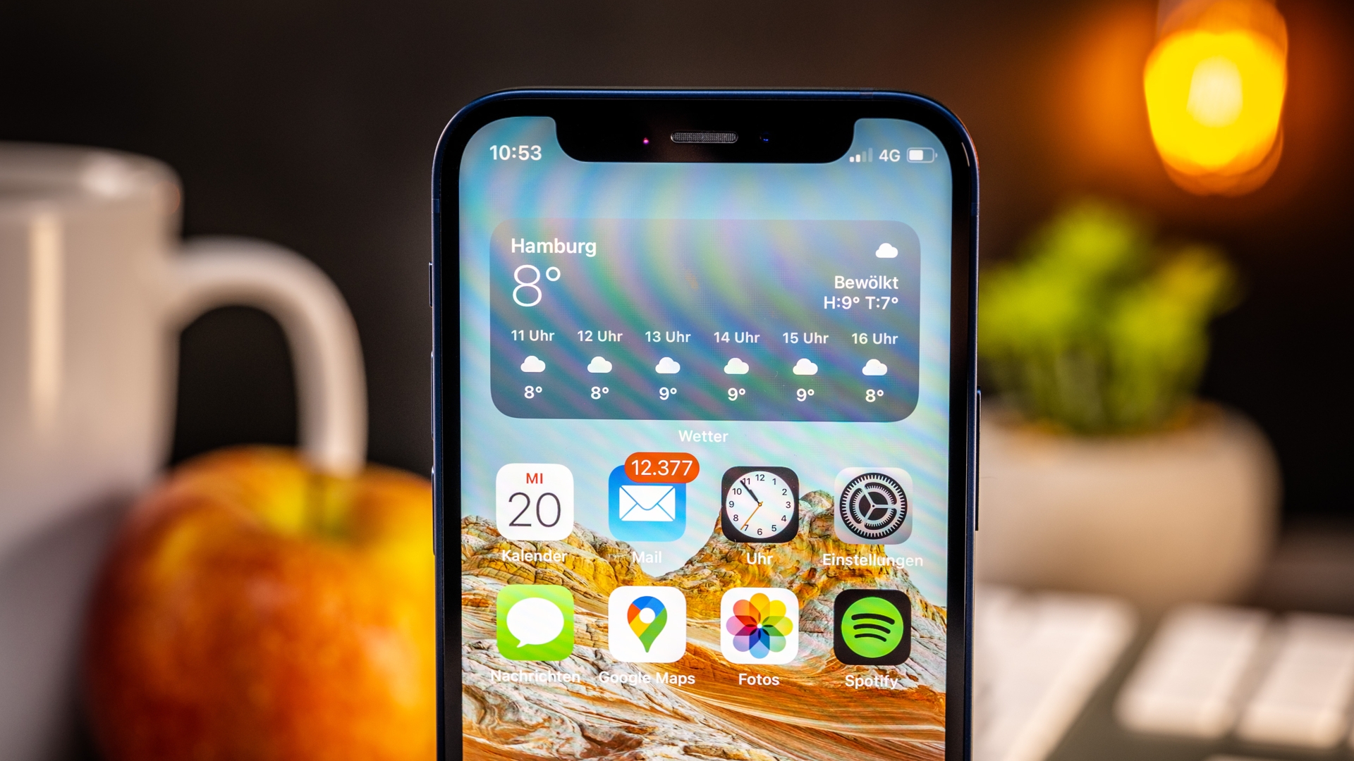 iPhone 12 mini Notch Das iPhone 12 mini besitzt wie seine Schwestermodelle eine gut sichtbare Notch