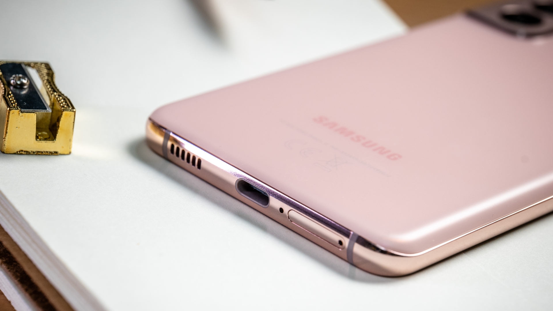 Galaxy S21 Ports Samsung Galaxy S21 USB C