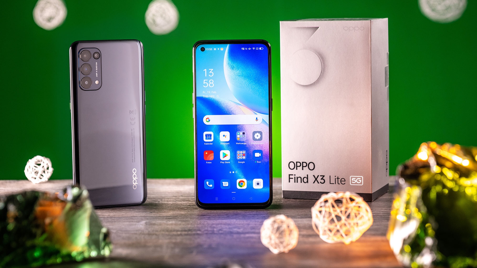 Oppo Find X3 im Test Oppo Find X3 Lite Smartphone und Box