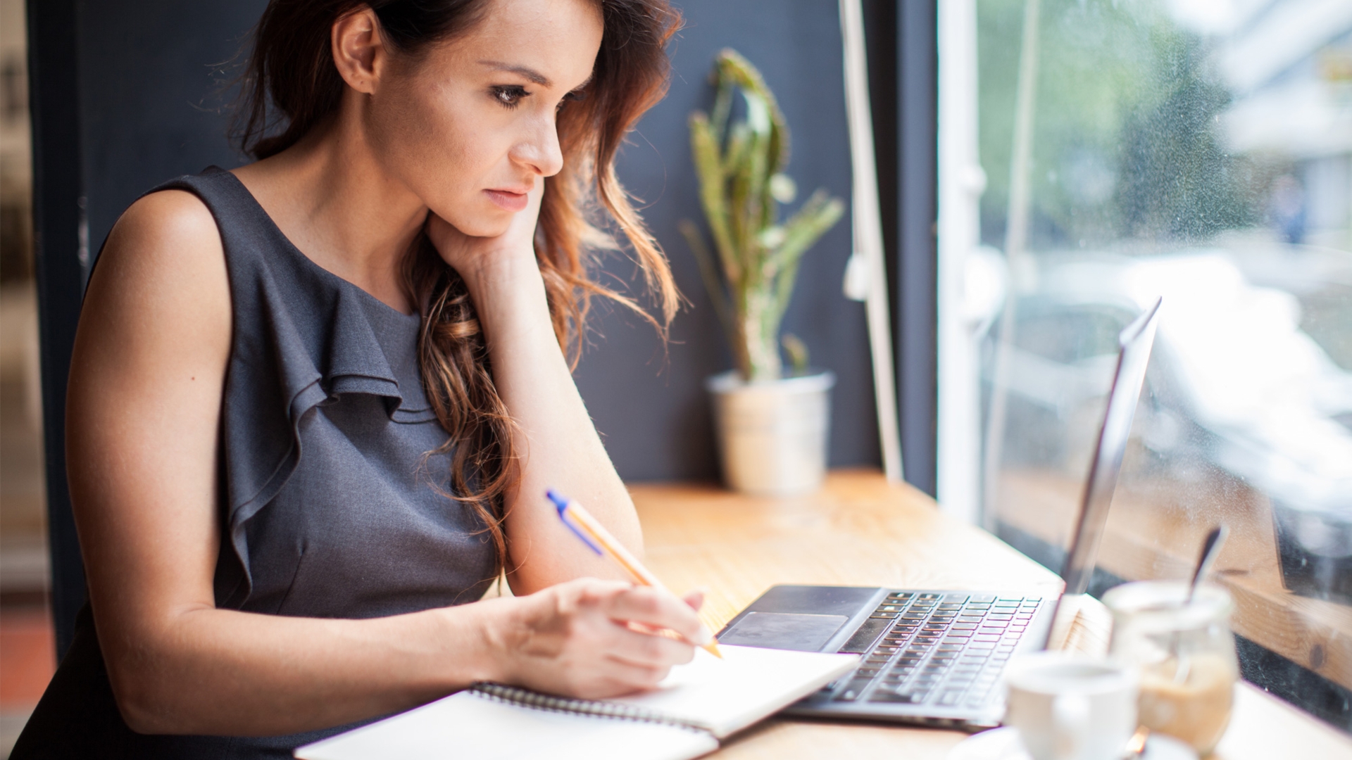 Internet für unterwegs im Café Internet für unterwegs im Café