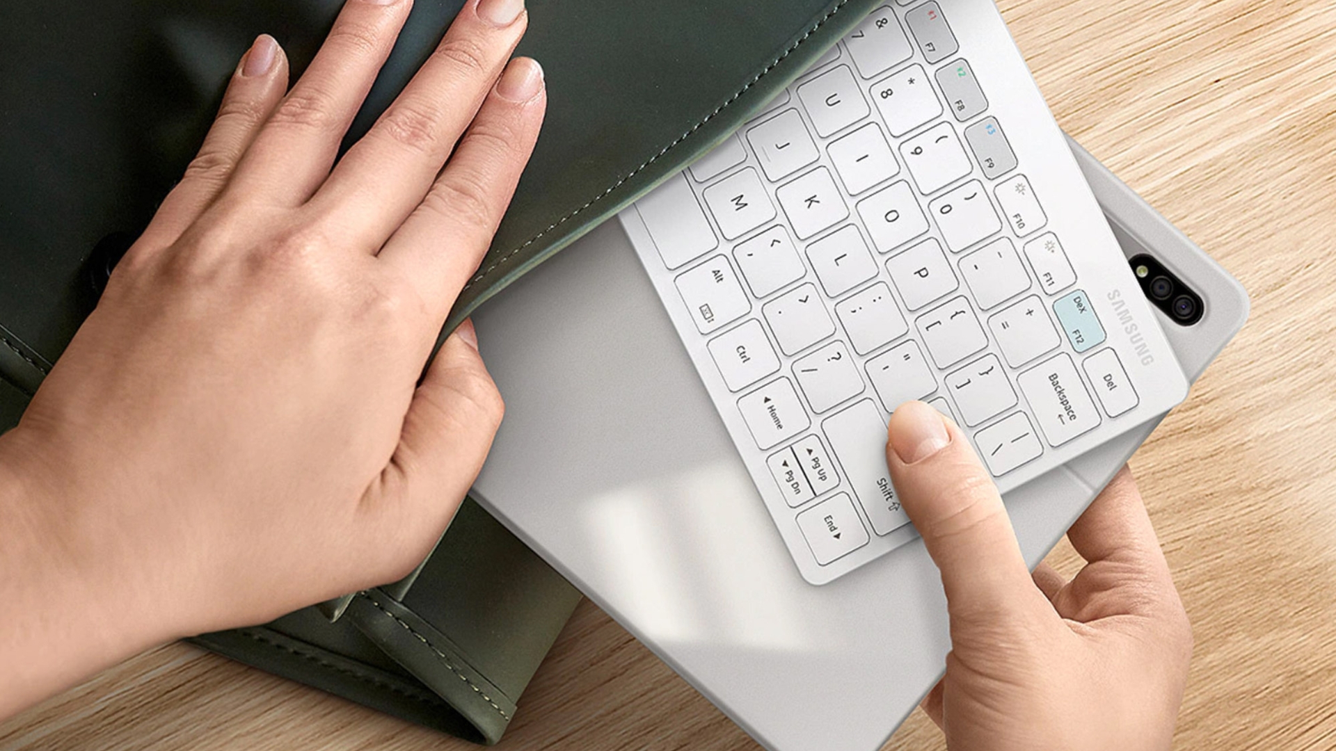 Samsung Smart Keyboard Trio 500 Samsung Smart Keyboard Trio 500