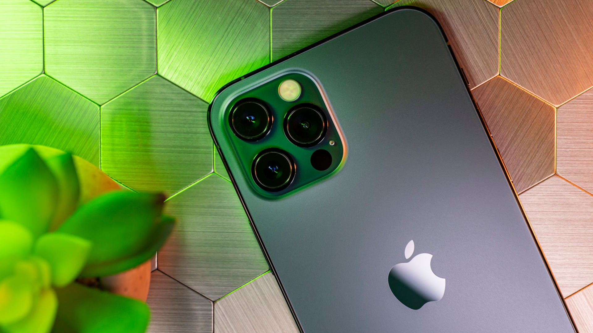 iPhone 12 Pro: Die Pro-Modelle nutzen den gleichen Prozessor wie das Standardmodell Apple iPhone 12 Pro