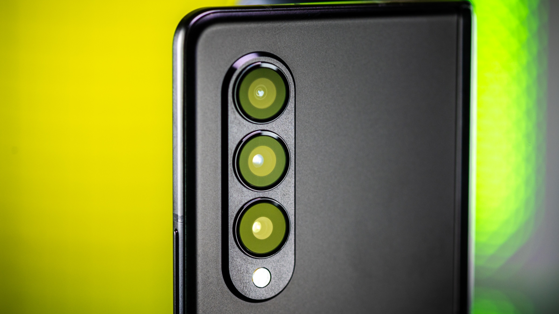 samsung-galaxy-z-fold-3-test-objektive samsung-galaxy-z-fold-3-test-objektive