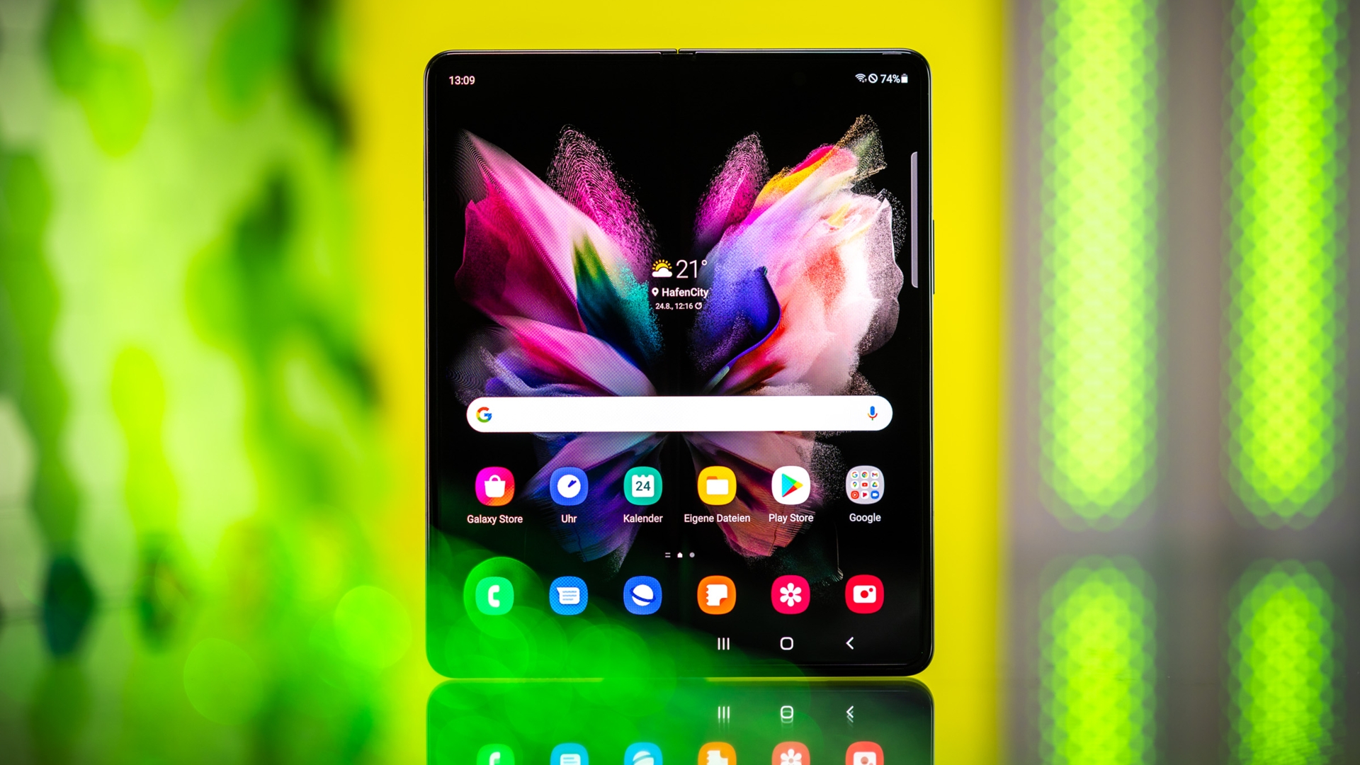 Samsung Galaxy Z Fold 3 Samsung Galaxy Z Fold 3