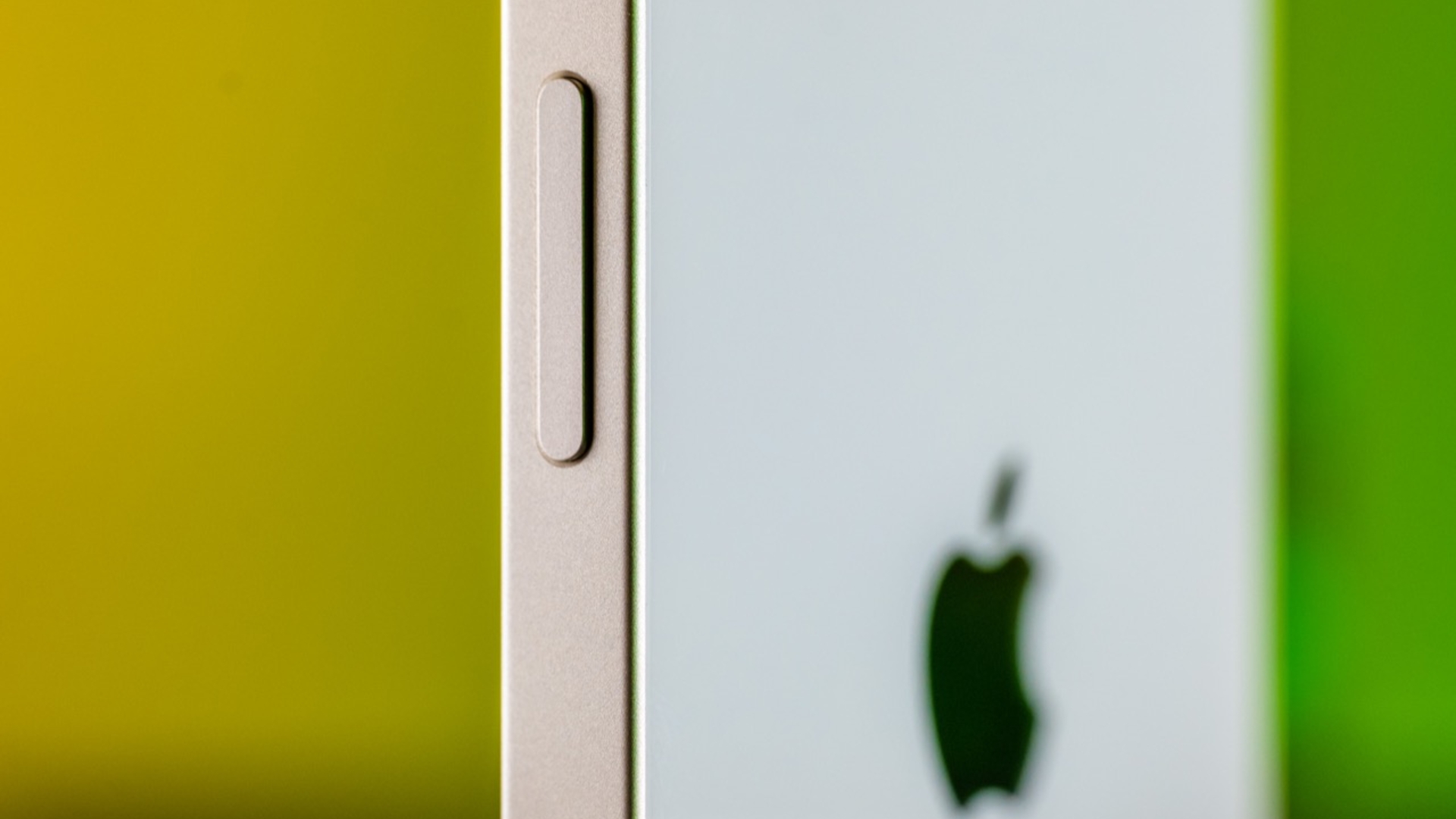 iPhone 13 Test Powerknopf 2 iPhone 13 Test Powerknopf 2