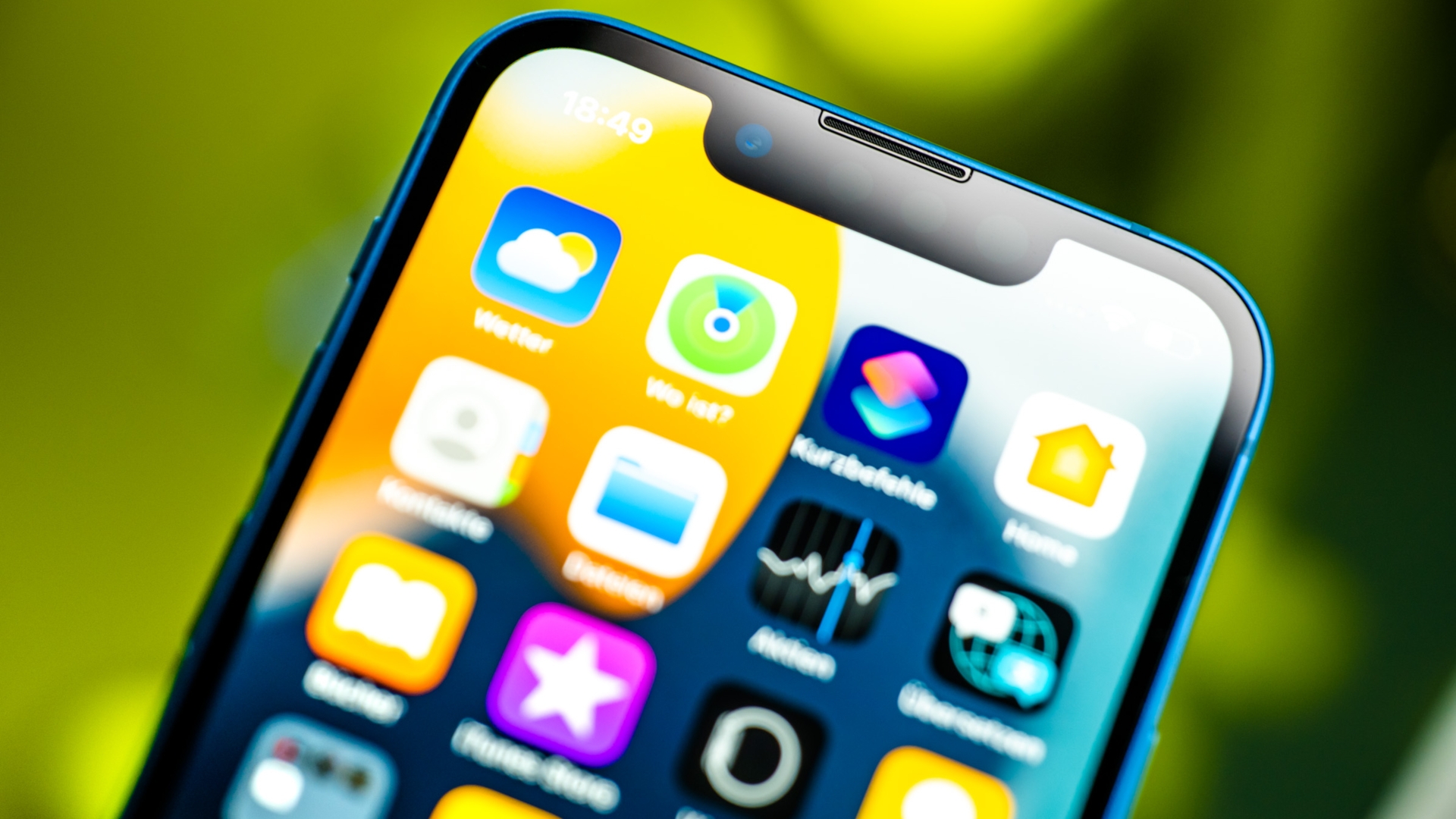 iphone-13-mini-a iPhone 13 mini Notch