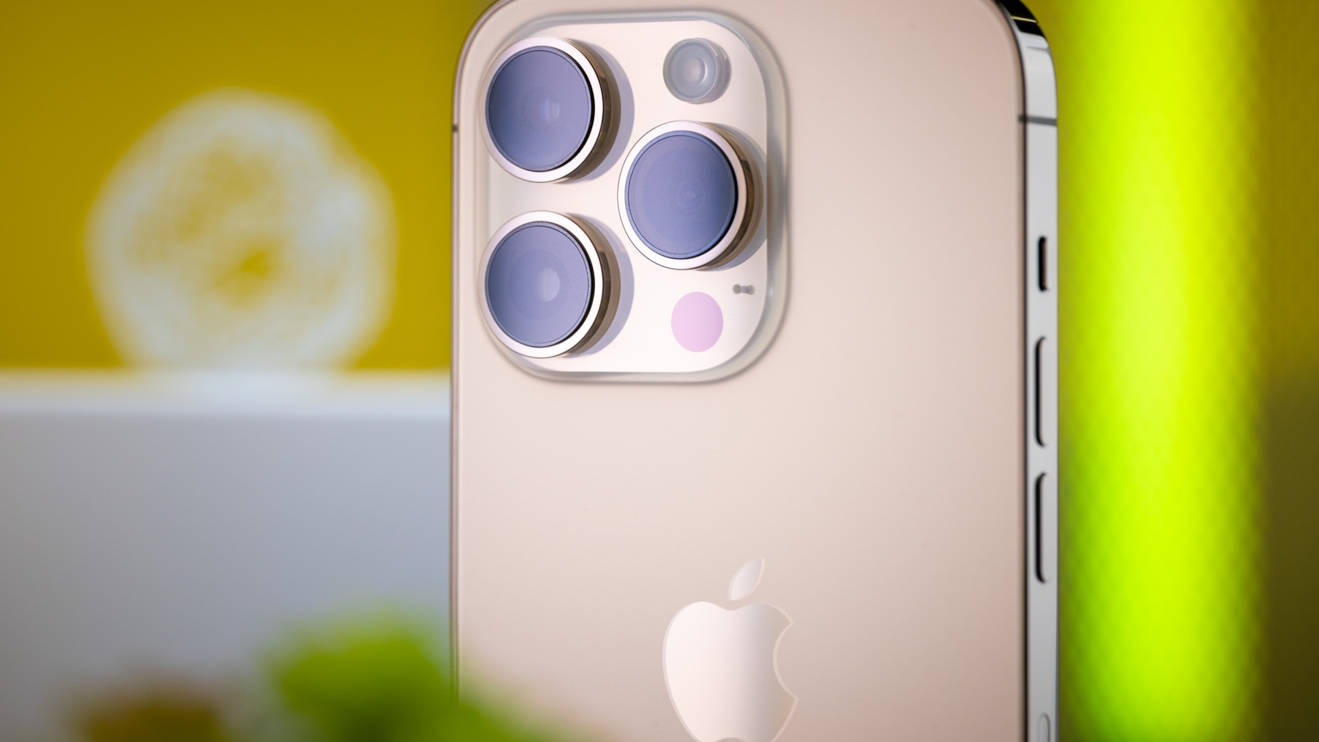 Wie beim iPhone 14 Pro (Bild): Der Zoom des iPhone 16 Pro soll wieder zum Pro Max aufschließen iPhone 14 Pro Kamera