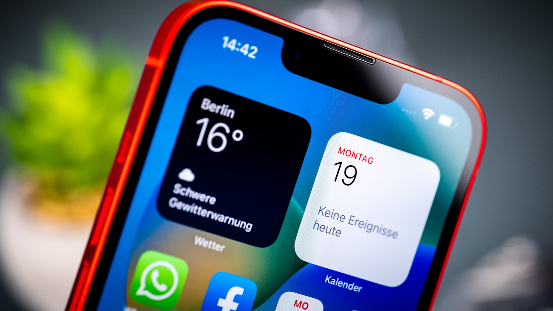 Das Design des iPhone SE 4 soll auf dem iPhone 14 (Bild) basieren iPhone 14 Display mit Widgets