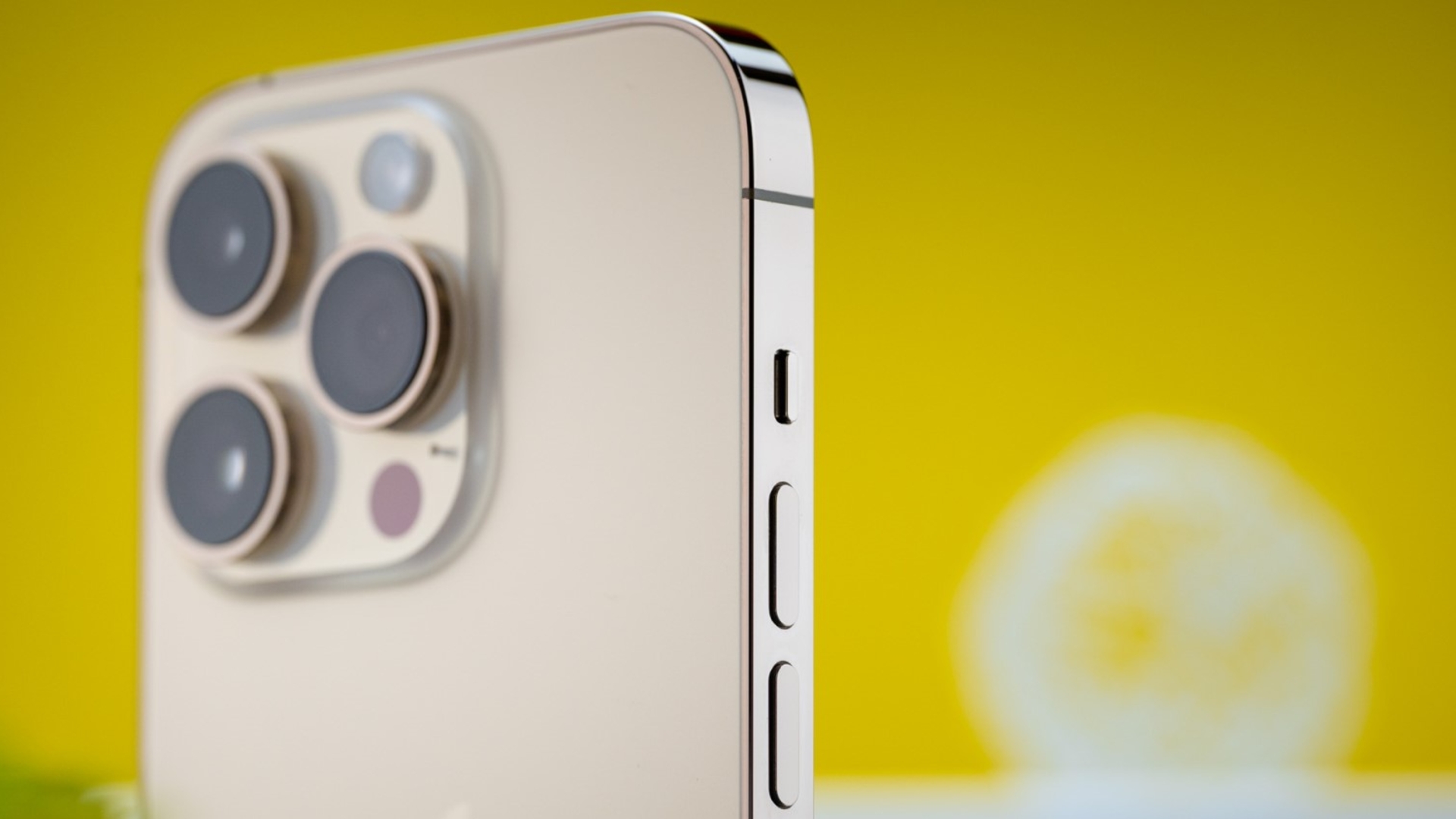 Leaks zum iPhone 15 Pro (Max) geben uns einen Vorgeschmack auf den Look und die Features der neuen Taste der Apple-Handys iPhone 14 Pro Kamera Beitragsbild