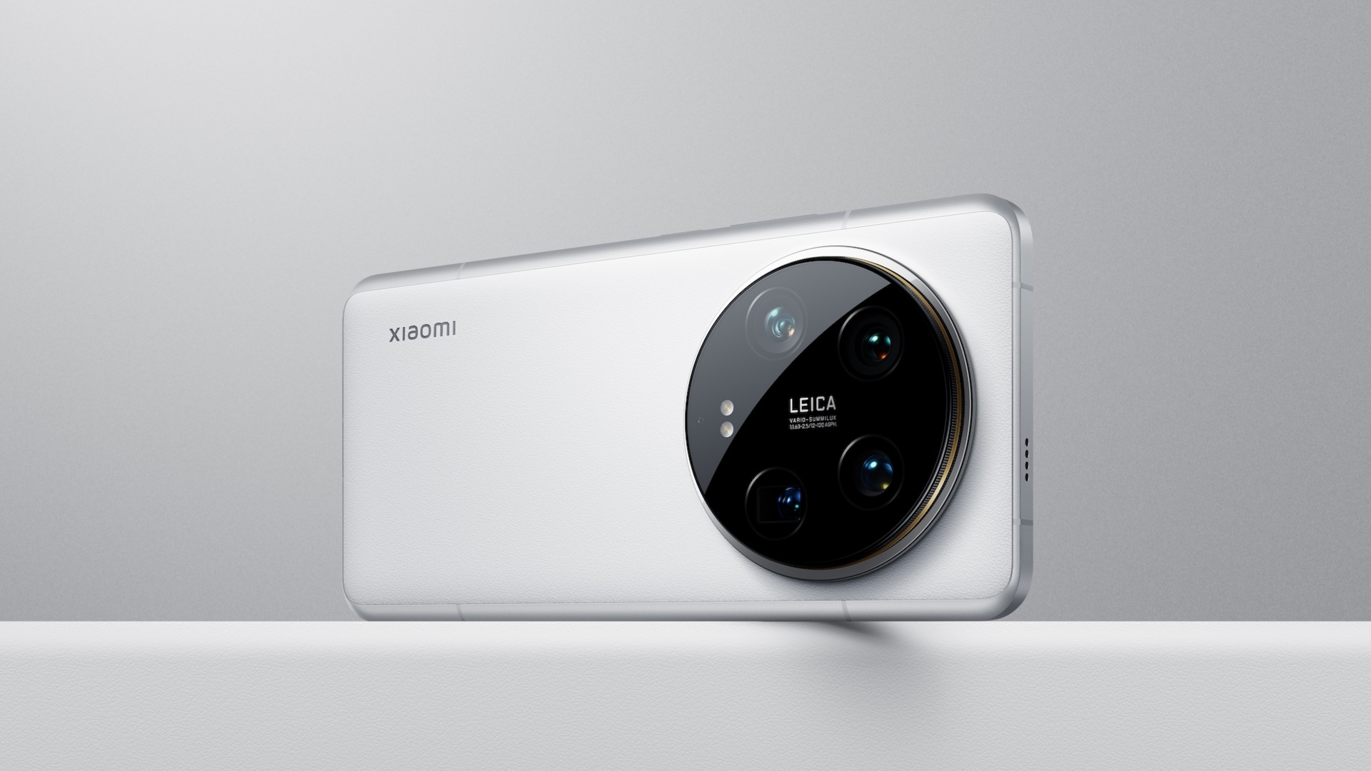 Auch das Xiaomi 14 Ultra (Bild) ist mit einer Riesenkamera ausgestattet Xiaomi 14 Ultra in Weiss