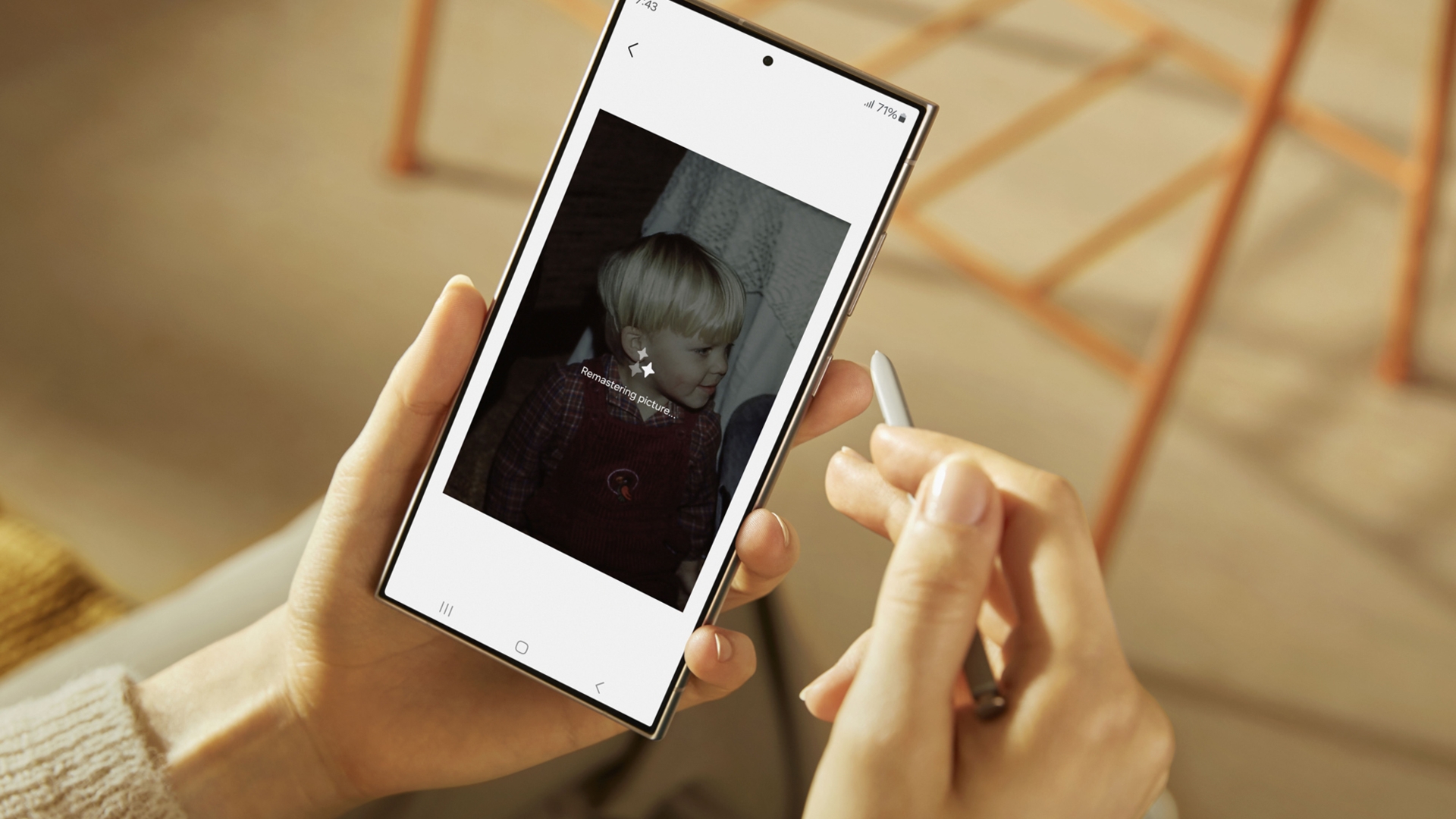 Das Display des Galaxy S24 Ultra (Bild) hat offenbar ein Problem Galaxy S24 Ultra: Der S Pen in Aktion