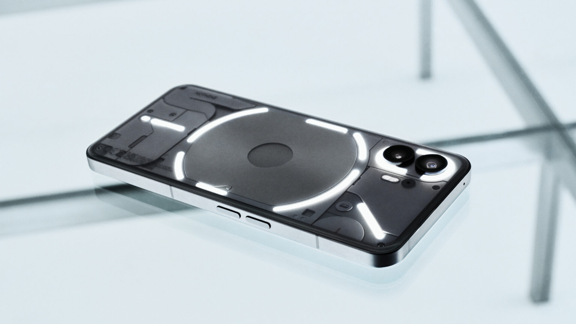 Das Nothing Phone (2) hat Android 15 bekommen Nothing Phone (2): Glyph-Interface