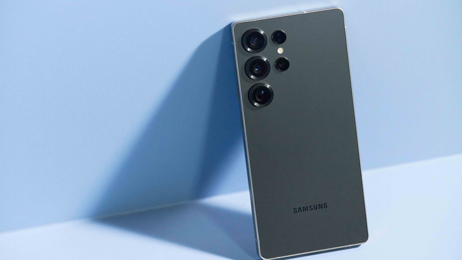 Trotz allem: Das Galaxy S25 Ultra ist Samsungs bestes Handy  Galaxy S25 Ultra Titanium Black Kamera