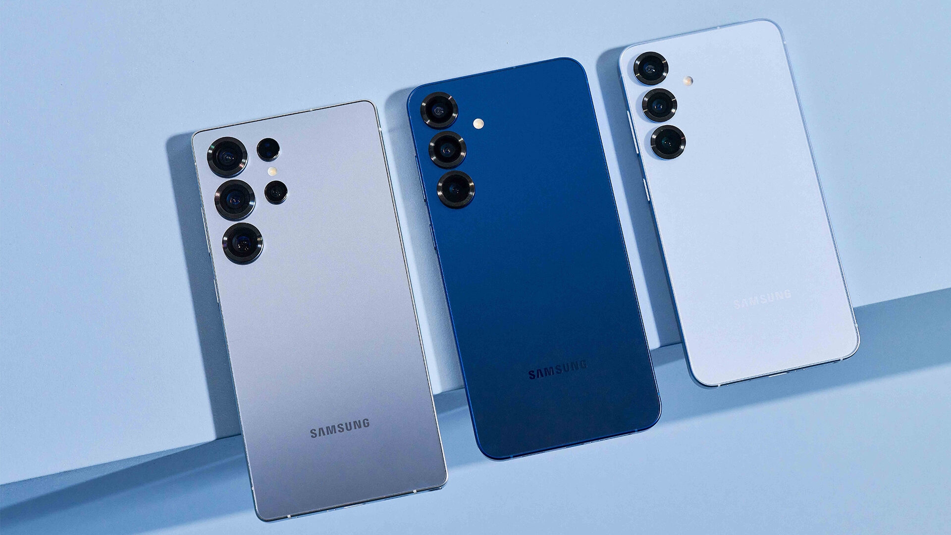 Samsung hat mit der S25-Reihe einen Meilenstein erreicht (von links: S25 Ultra, S25+, S25) Samsung Galaxy S25 Familie