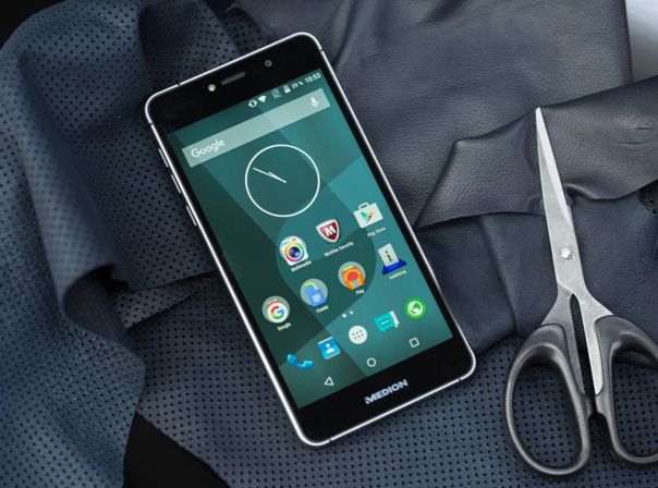 Medion X5020: Der Aldi-PC unter den Smartphones. Medion X5020: Der Aldi-PC unter den Smartphones.