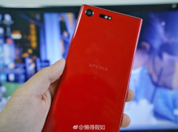 Xperia XZ Premium Rot XperiaBlog 1