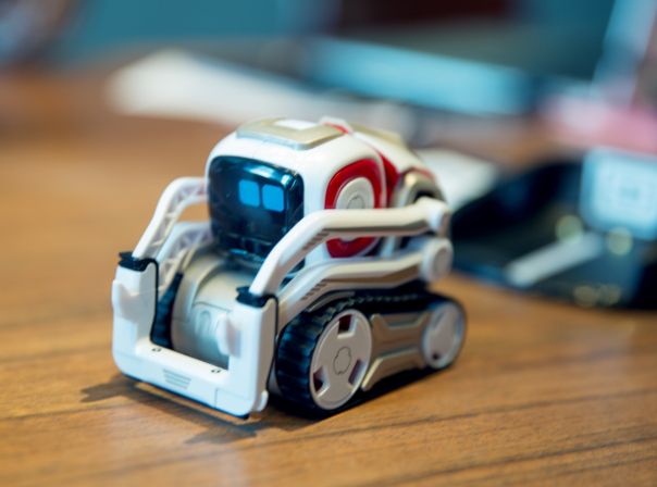 Anki Cozmo