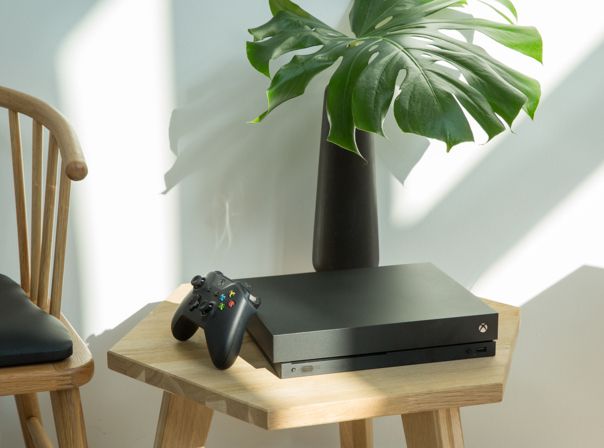Xbox One X Xbox One X