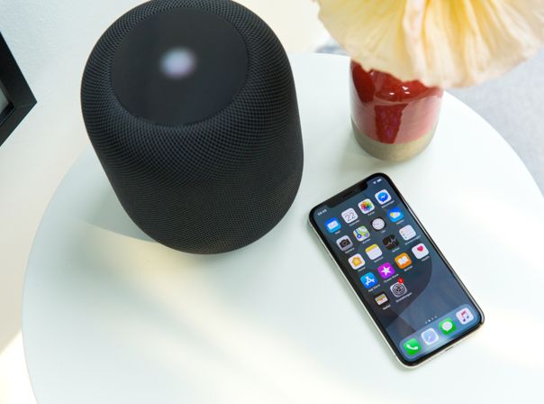 Apple HomePod - iPhone X