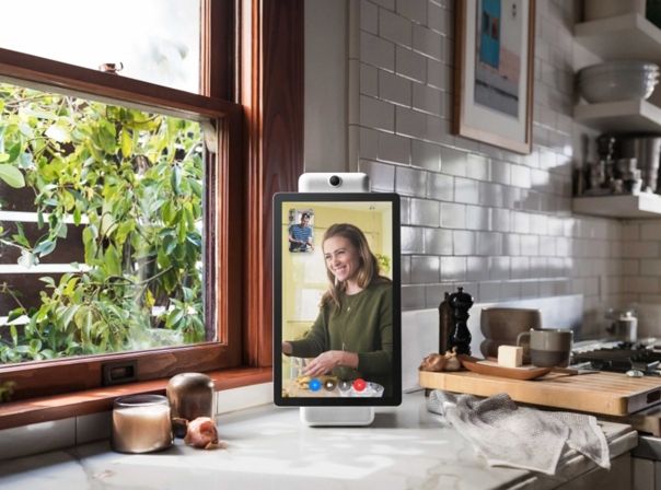 Facebook Portal in der Küche