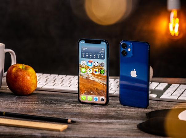 Das iPhone 12 mini ist klein, aber beherrscht großes 5G iPhone 12 mini