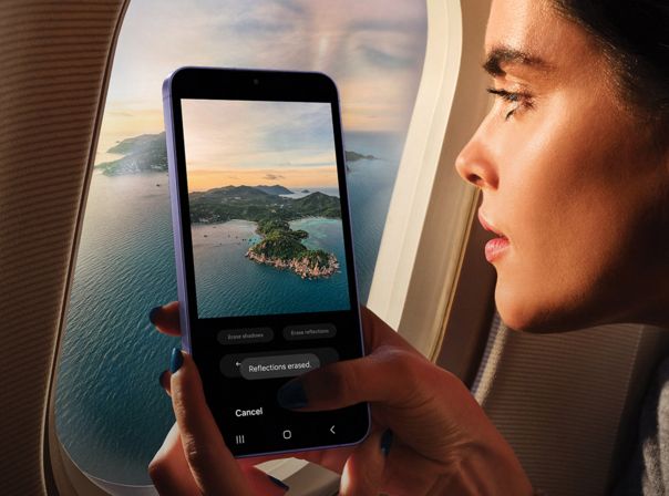 Galaxy S25 und Co. werden wohl viel ausdauernder als ihre Vorgänger (Bild: S24+) Das Display des Galaxy S24 (Plus)