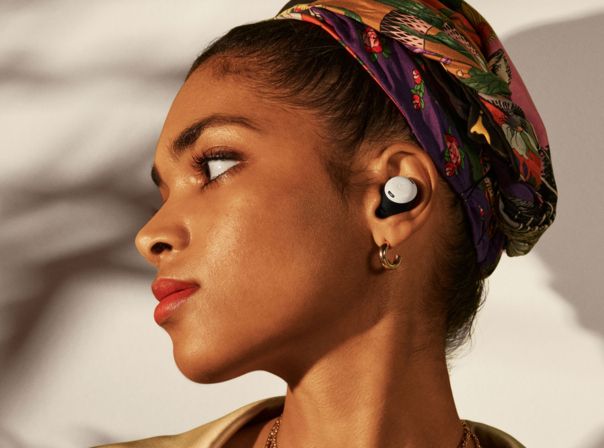 Es gibt viele gute In-Ears, doch welche sind am besten? (Bild: Pixel Buds Pro) Google Pixel Buds Pro im Ohr