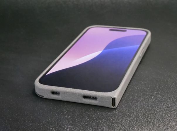 iPh0n3 - USB-C Protection Case