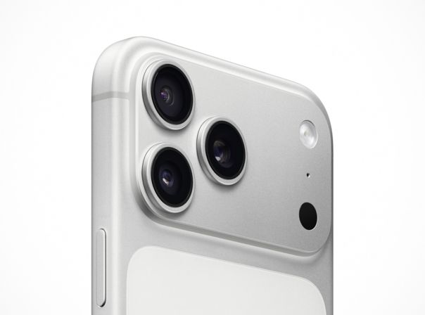 Die Kamera des iPhone 17 Pro Max in Silber