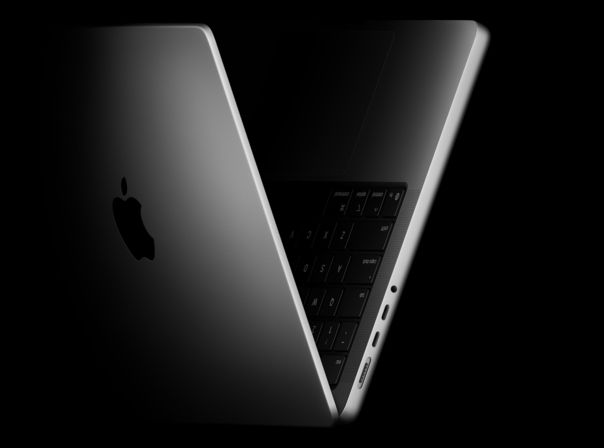 Apples MacBook Pro 14" M5 kommt ohne Netzteil Apple MacBook Pro 14" M5 Produktbild