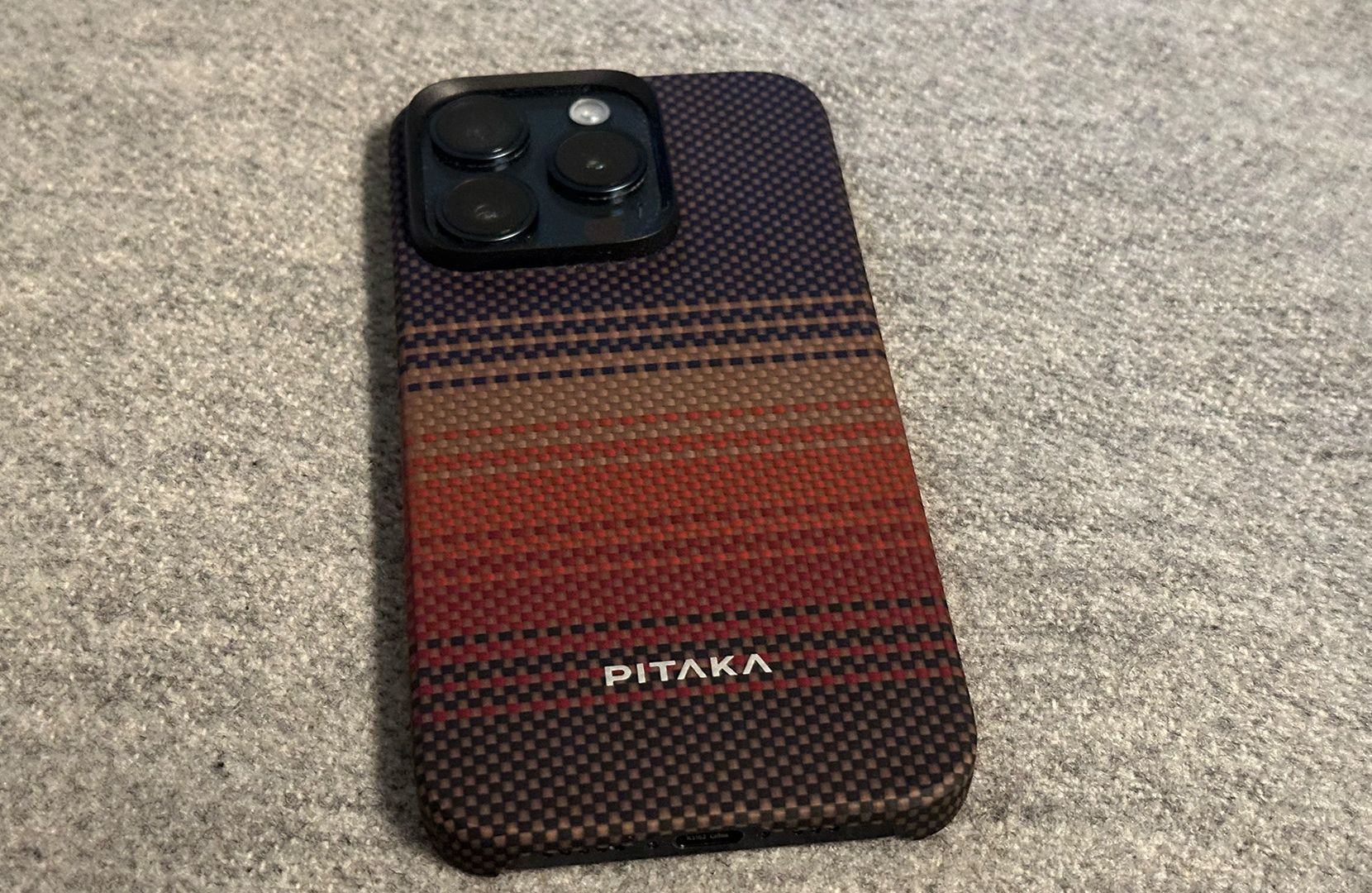 Pitaka MagEZ Case 5