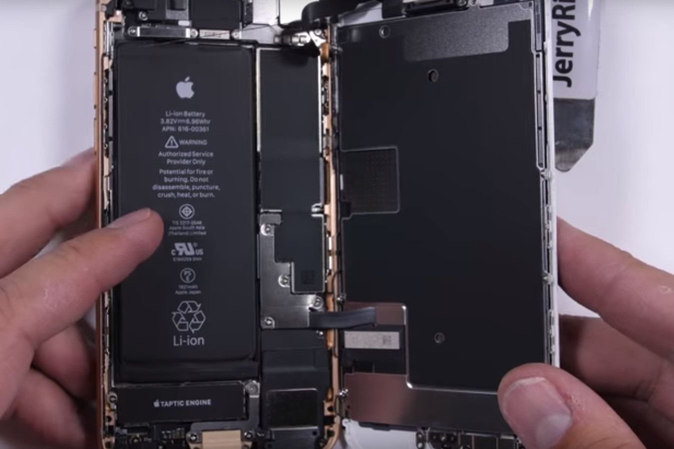 Iphone 8 Teardown Video Zeigt Austausch Von Akku Und Display Curved De Iphone 8 Teardown Video Zeigt Austausch Von Akku Und Display Curved De