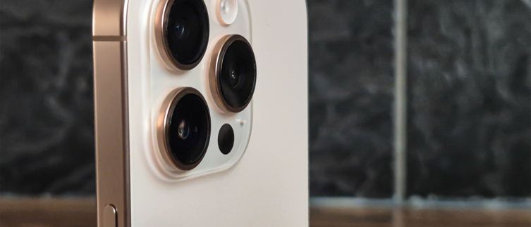 Bekommt das iPhone 17 Pro seine zweite Kamera-Taste? (Bild: Vorgängermodell) 